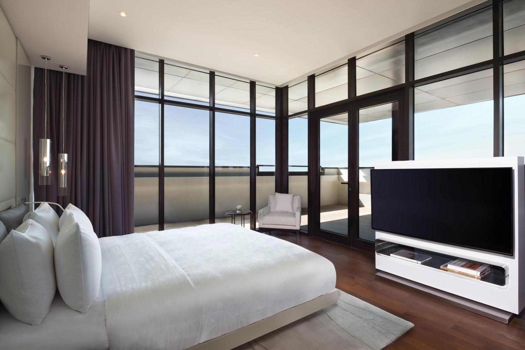 라 빌 호텔&스위트 시티 워크 두바이, 오토그래프 컬렉션 외부 사진 A bedroom at The Ritz-Carlton, Melbourne